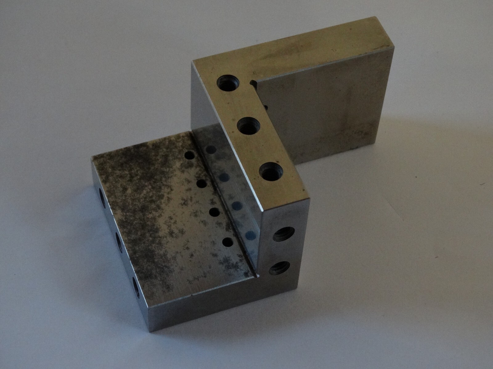 Compound Angle Plate Toolmaker Surface grind 4" x 2.5" x 2" 1/4-20 tapped db #5