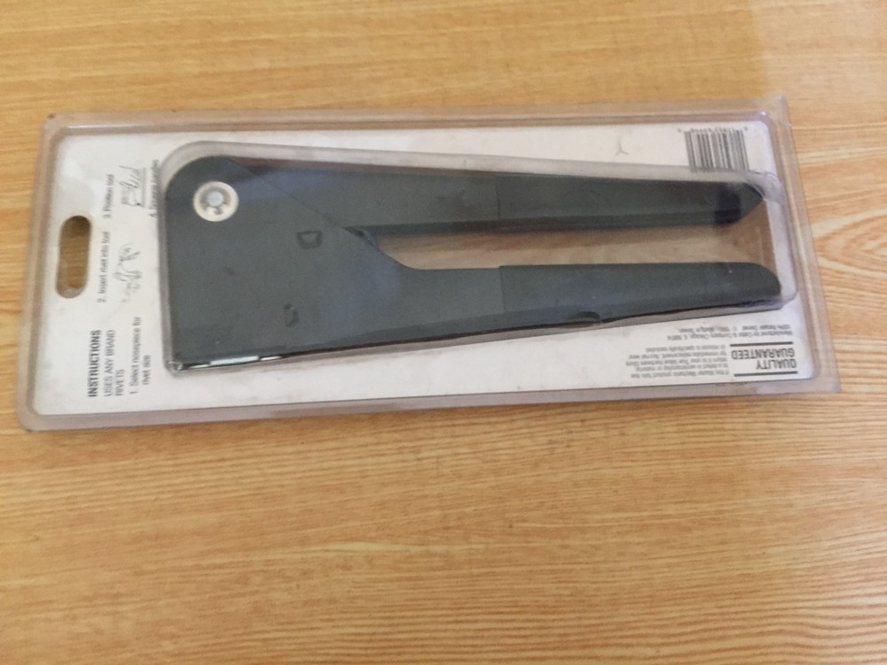 Master Mechanic Rivet Tool 699-983 NEW