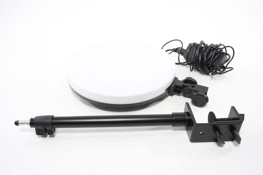 Great Video Maker YR200D Bi-Color LED Light with Table Mount