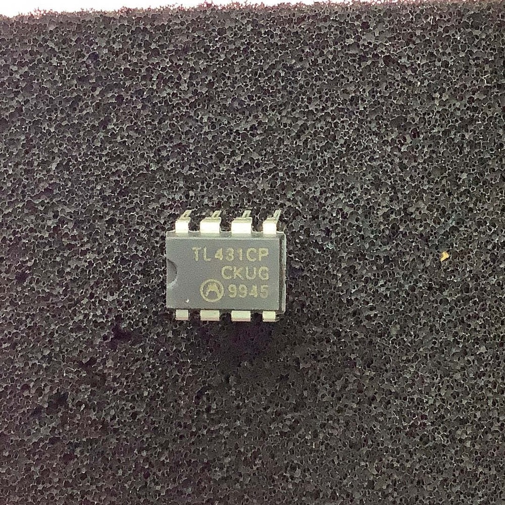 TL431CP-M - MOTOROLA - IC VREF SHUNT ADJ 2.2% 8DIP
