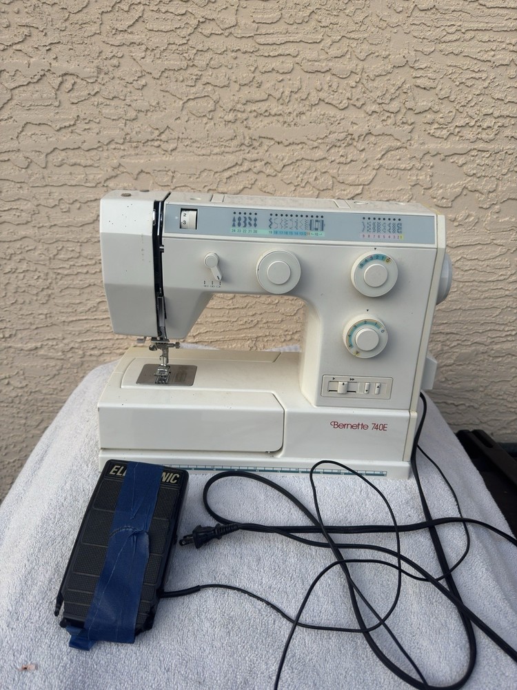 EUC Bernette 740E For Bernina Works!