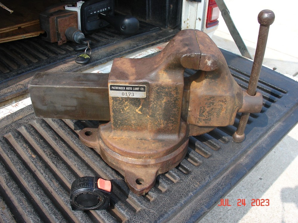 hollands erie vise #24