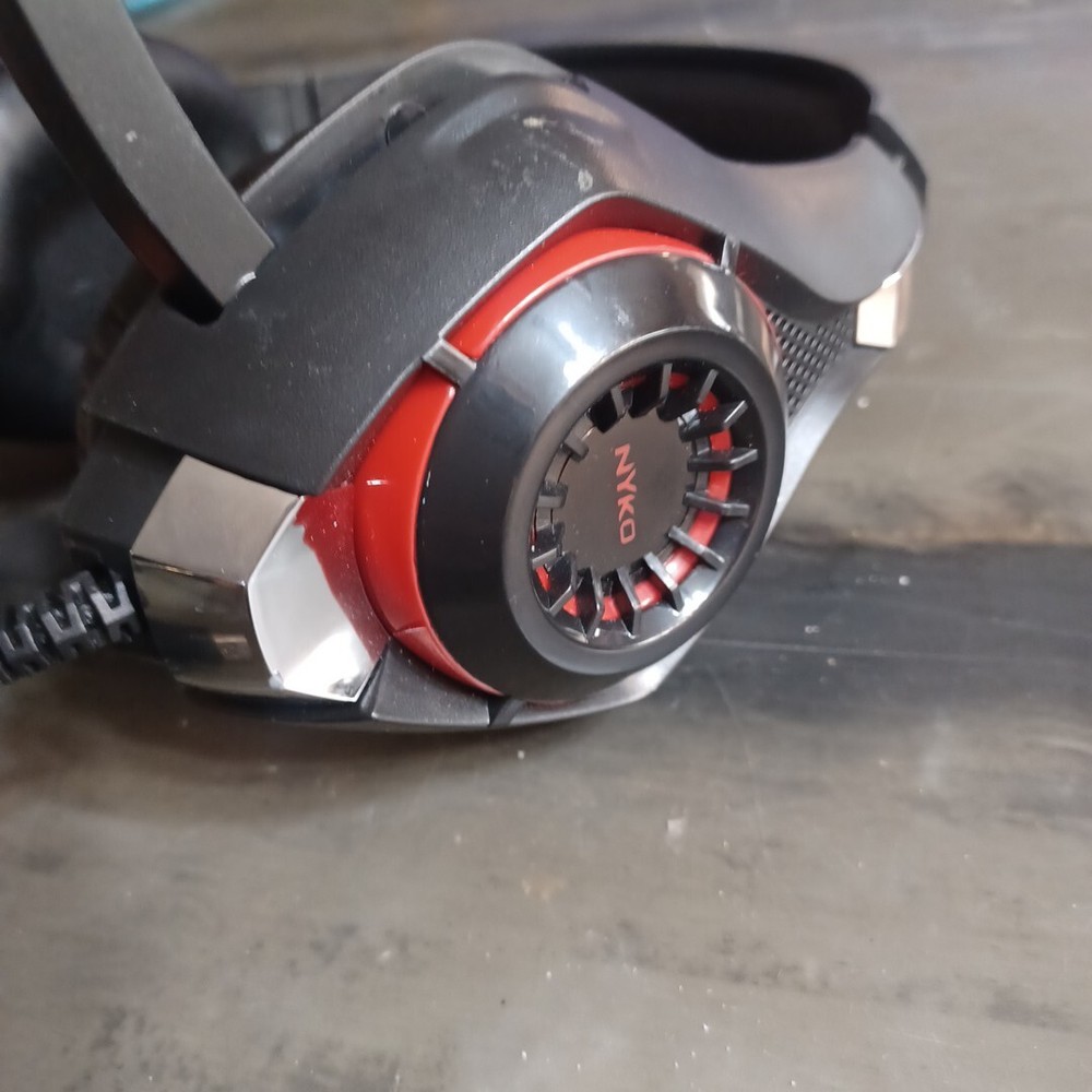 Nyko Core Headset Universal Wired Audio and Chat Headset