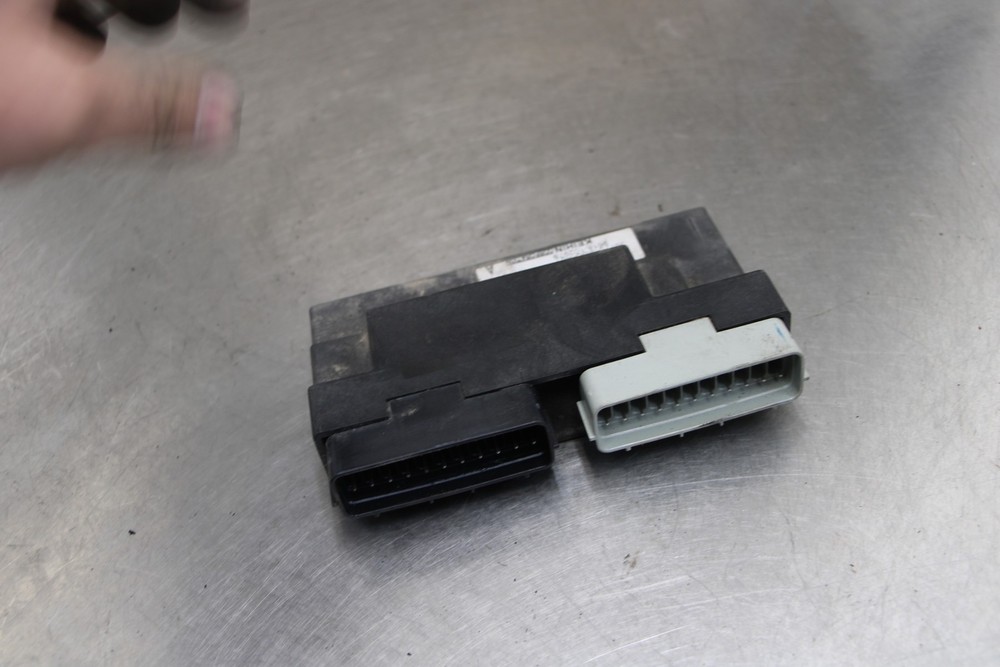 00-01 HONDA INTERCEPTOR 800 VFR800 ECU COMPUTER CONTROLLER UNIT BLACK BOX ECM