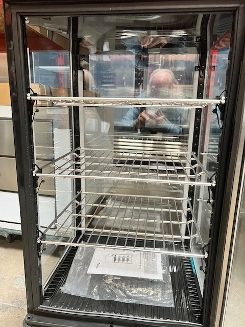 Atosa DSRC-28 – Countertop Refrigerated Display Case 17" WIDE BY 15" DEEP 39" H