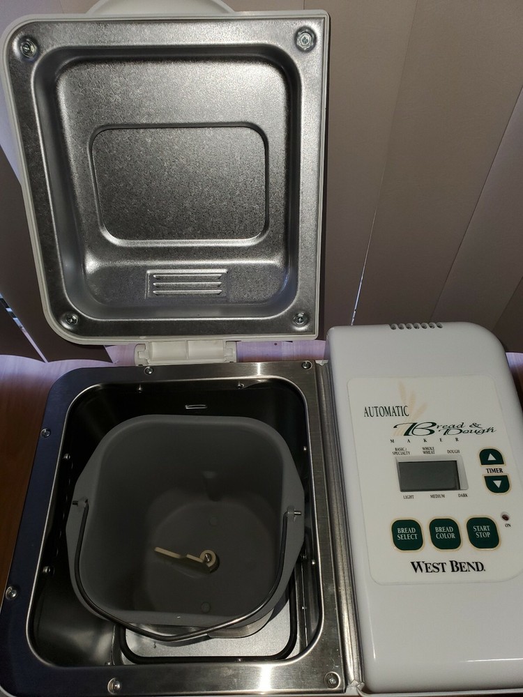 West Bend 41028 Automatic Bread & Dough Maker - Tested Works Perfectly!