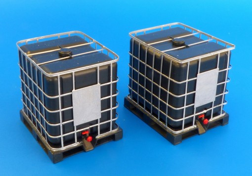 Plus Model 1/35 Fluid Tank 1000l