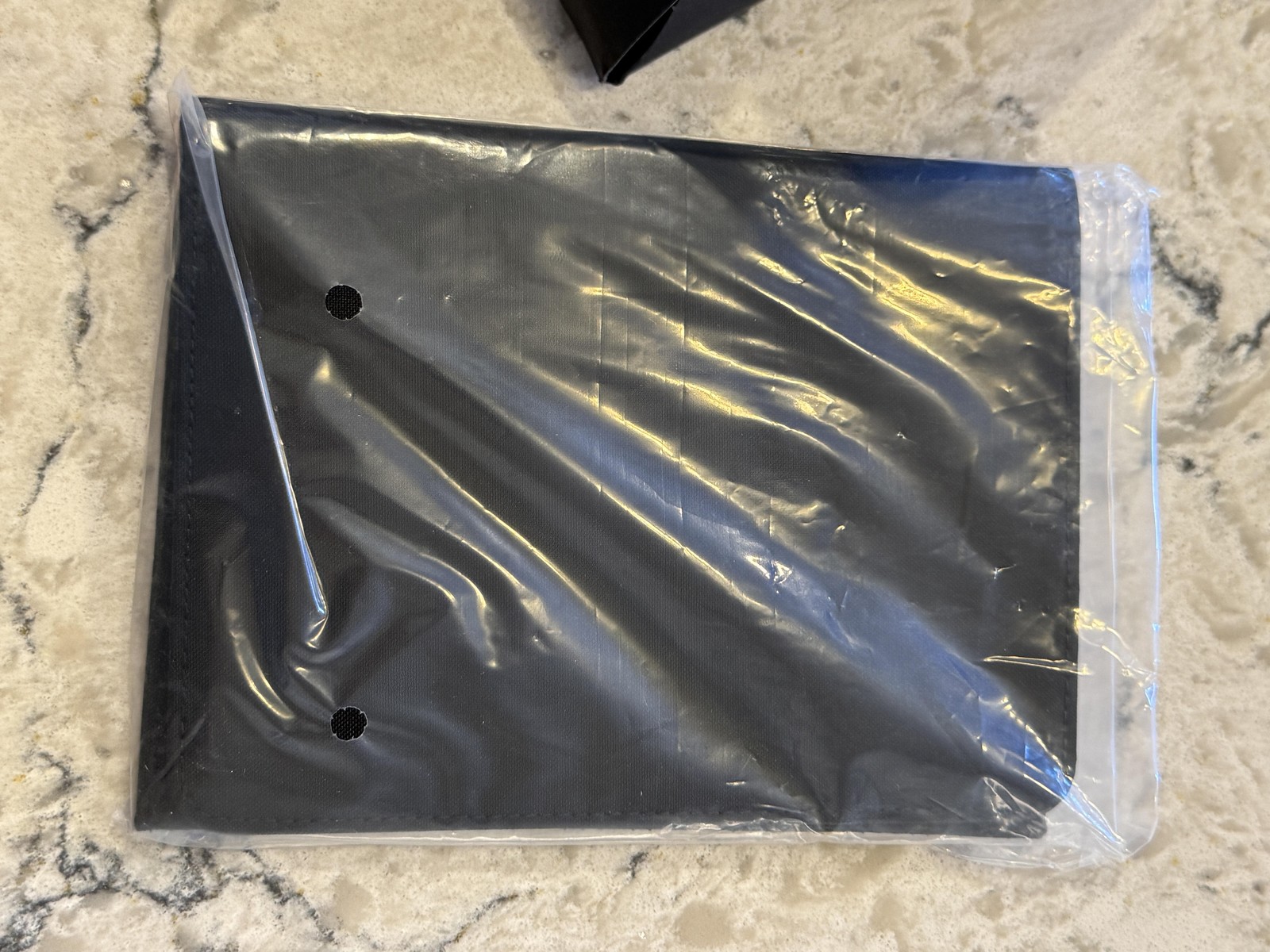 ALPAKA Ark Bifold Passport Wallet Black Travel Organizer Slim Case RFID