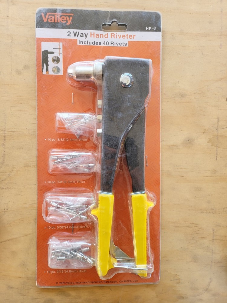 Valley 2 Way Hand Riveter Includes 40 Rivets