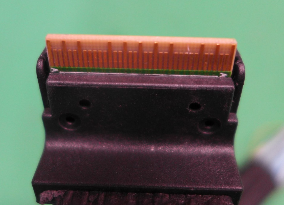 GENUINE Dell PowerEdge R7525 SAS Data Cable Assembly NNXWC