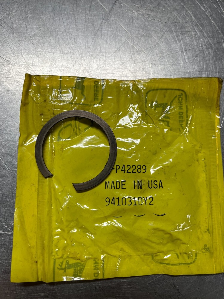 P42289 Genuine OEM John Deere SNAP RING