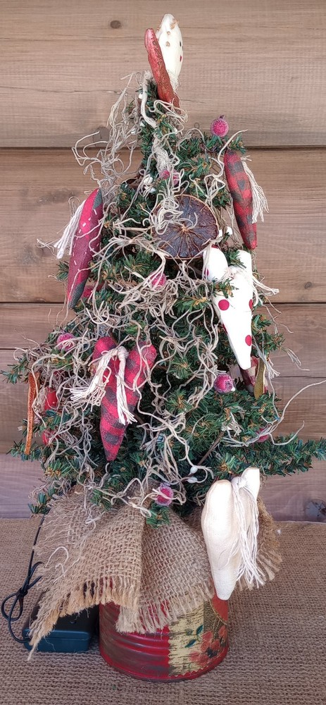 Primitive Valentine's Day Tree