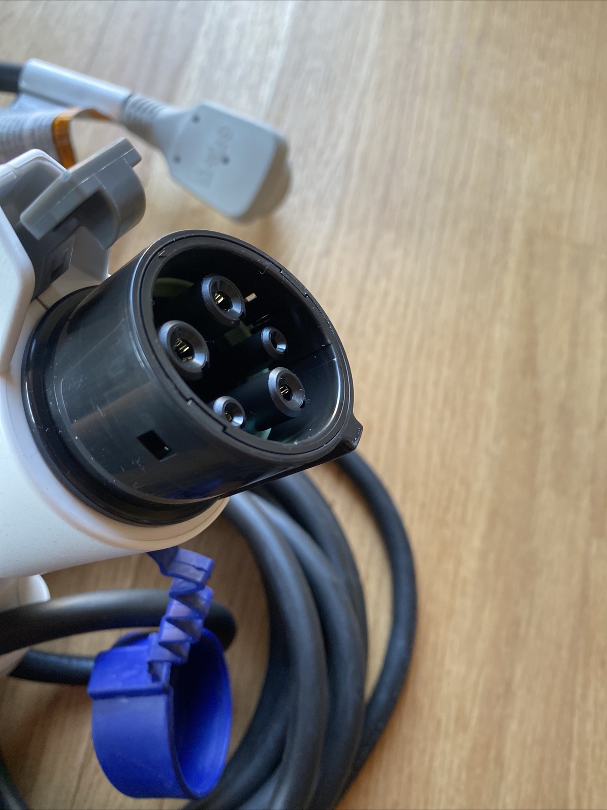 Nissan Leaf OEM EV Charger Cable 2018 2019 2020 2021 2022 2023 Charging Original