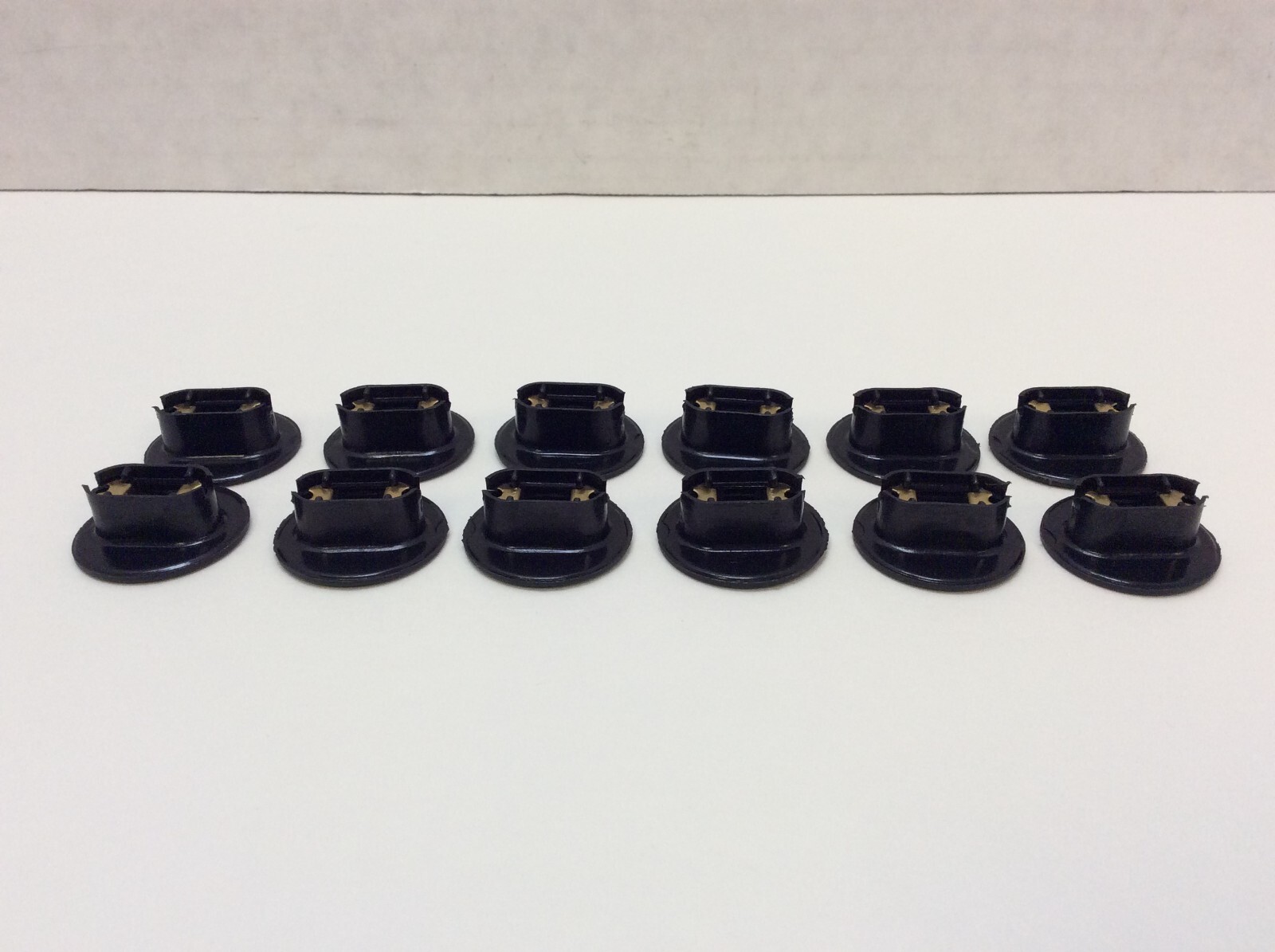 RDC Adapter 3/8" Short, 2 Per Lamp, From F71 Bipin to F72 RDC, 12 PACK