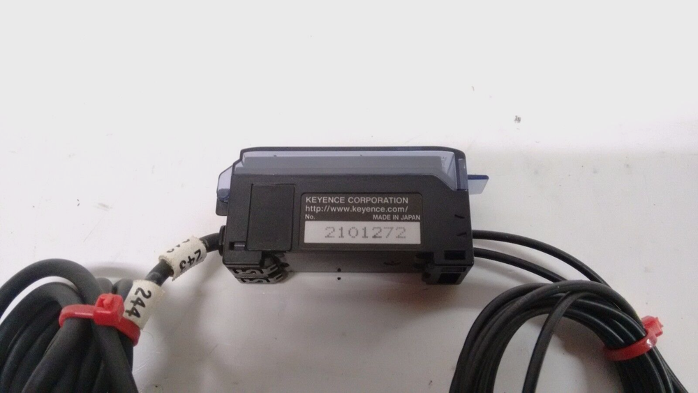 Keyence FS-V1P Fiber Optic Sensor Amplifier