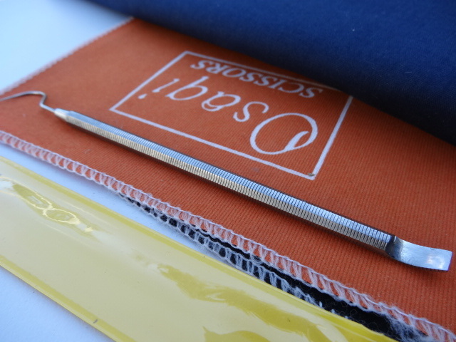 Thread Napper/4 in one Tool/For Dressmaking,Embroidery,crafts,scissors,patchwork