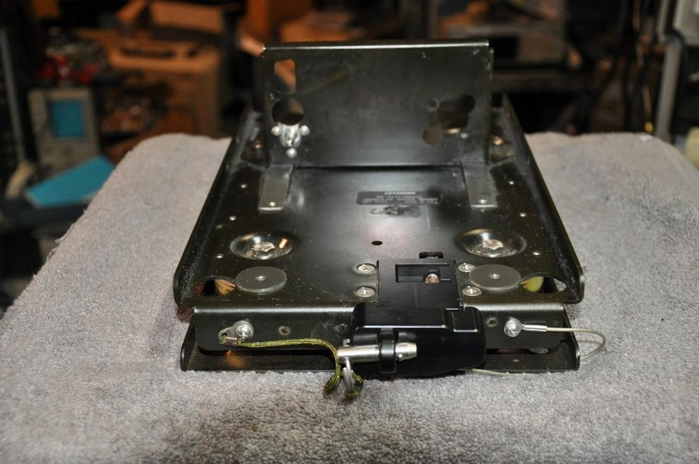 Harris RF-7821-VM002 Shock Mount