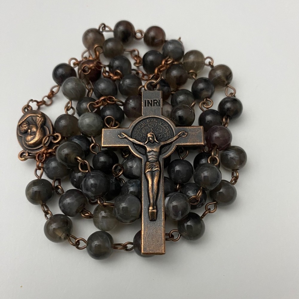 St Benedict Crucifix Glass Rosary Prayer Beads &Pouch Rosario Crucifijo Benito
