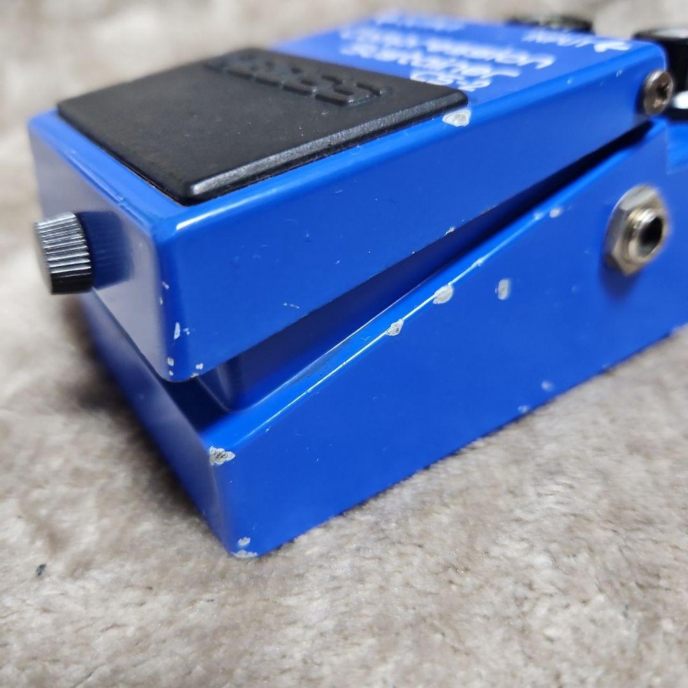 BOSS CS-2 Compression Sustainer Guitar Effects Pedal used