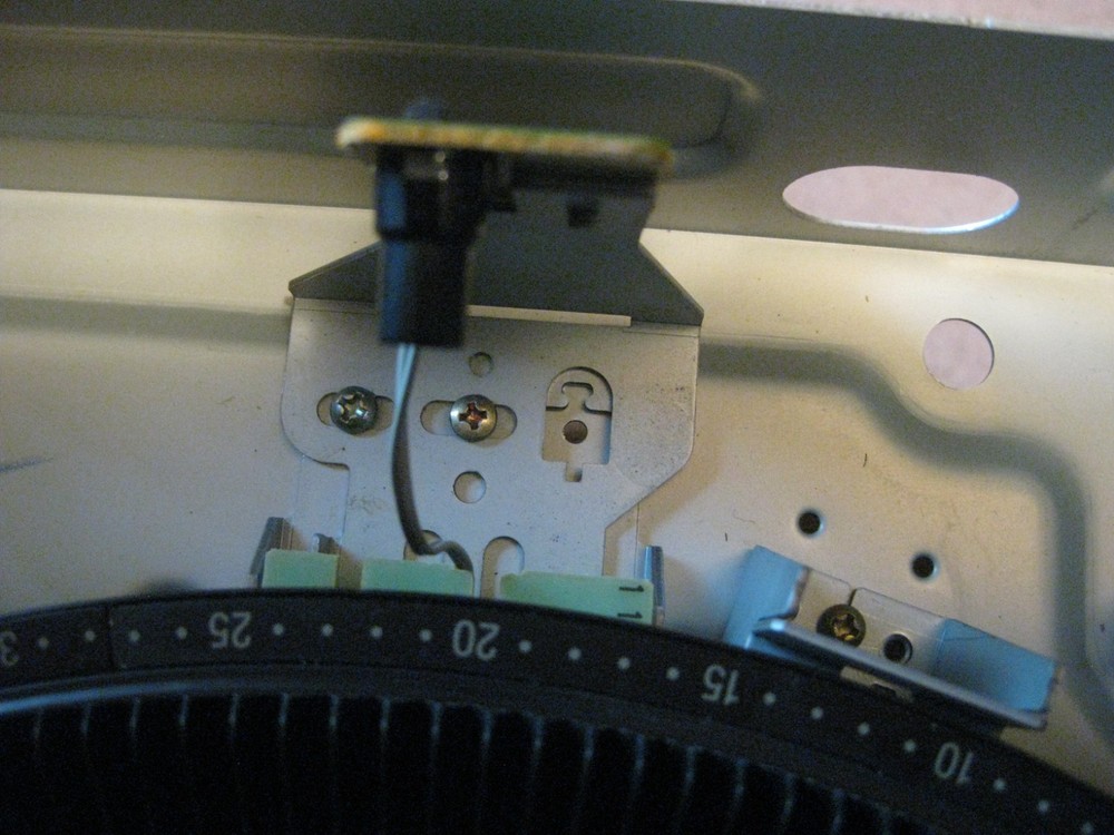 SENSOR PCB BOARD FOR A SONY CDP-CX270 CD CHANGER OEM PART