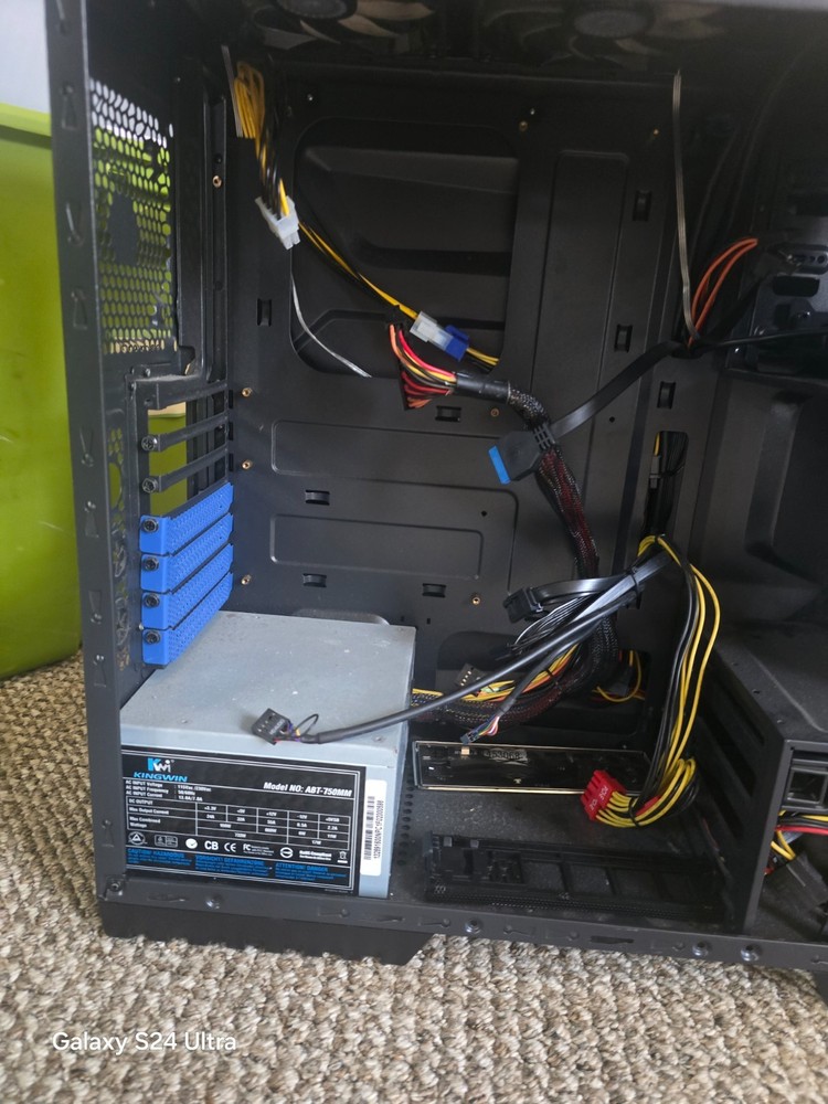 RAIDMAX ATX Mid‑Tower Gaming Case w/ Kingwin 750W PSU & Multi‑Card Reader – Iron