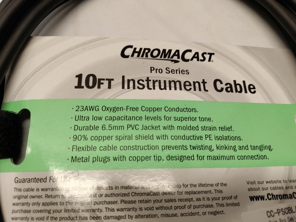 ChromaCast Pro Series 10’ Instrument Cable Angle/Angle Surf Green