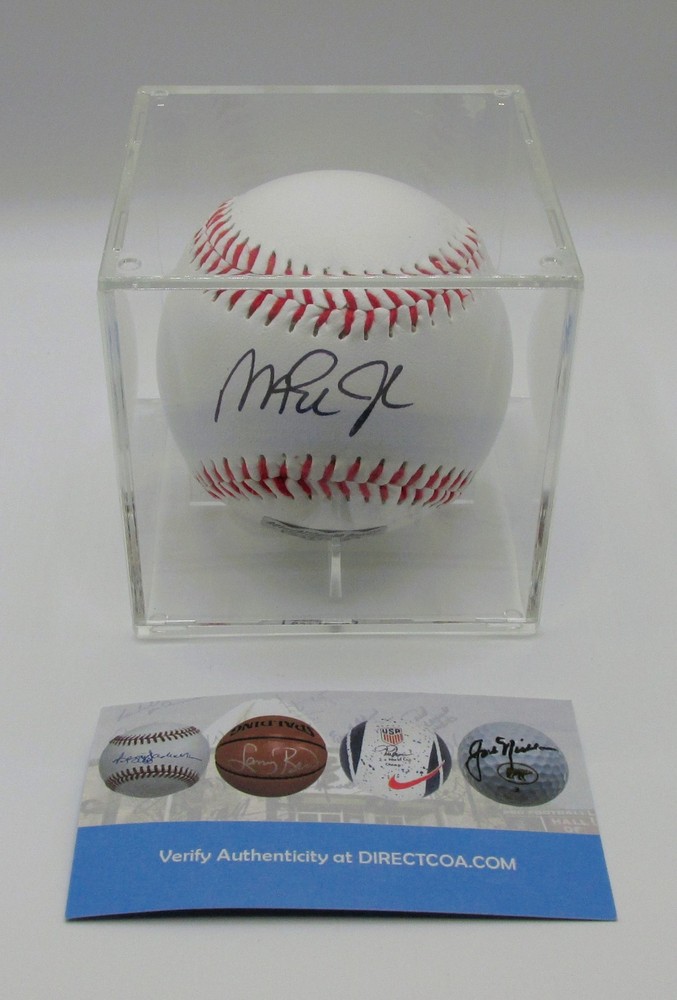 Magic Johnson Signed Baseball In Case With COA (2371588) (Lakers, Dodgers)