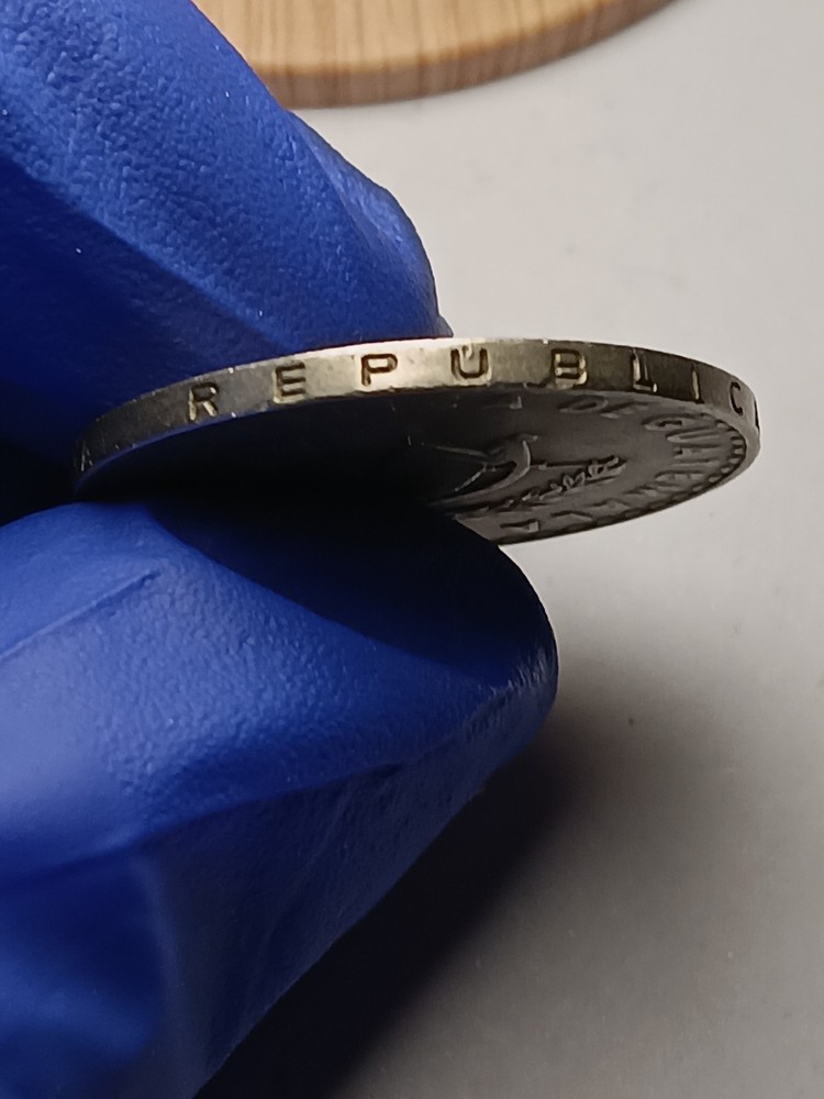1975 Guatemala 25 Centavos