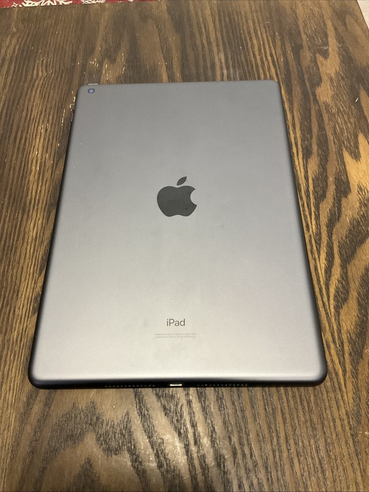 iPad (9th generation) Wi-Fi; 64GB; Silver; Model A2602; Read Description E175