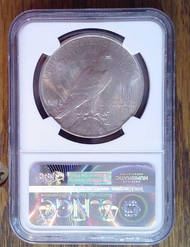 1922-P BU Silver Peace Dollar NGC MS64 (162)