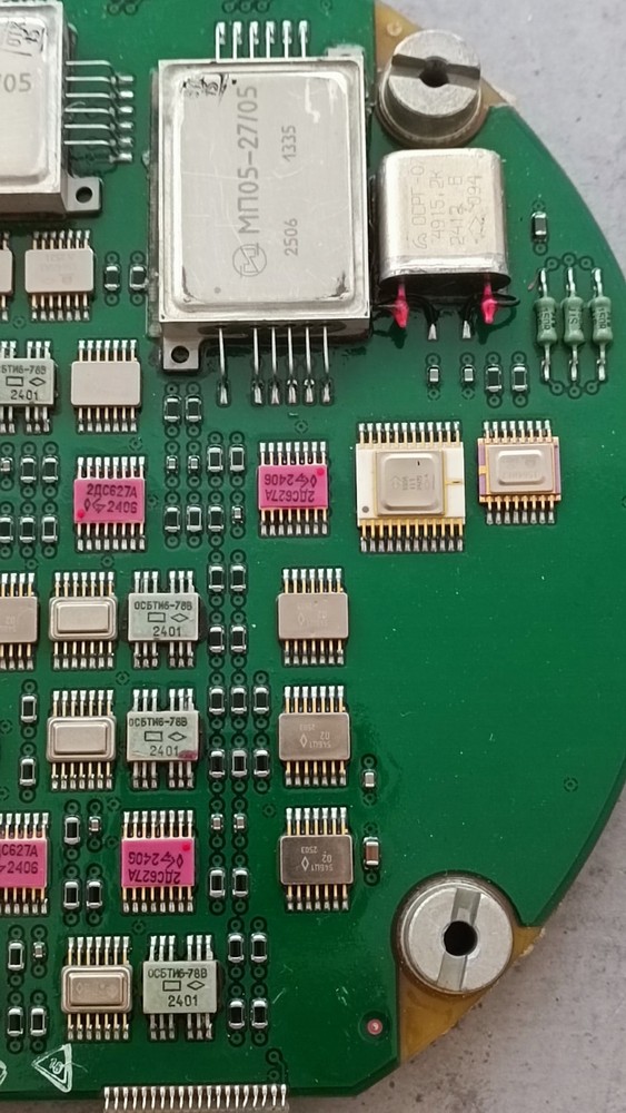 Hybrid electronic module functional computing and processing board.
