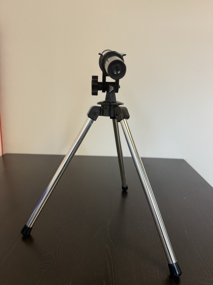 Smithsonian STEM 30x Telescope with Aluminum Tabletop