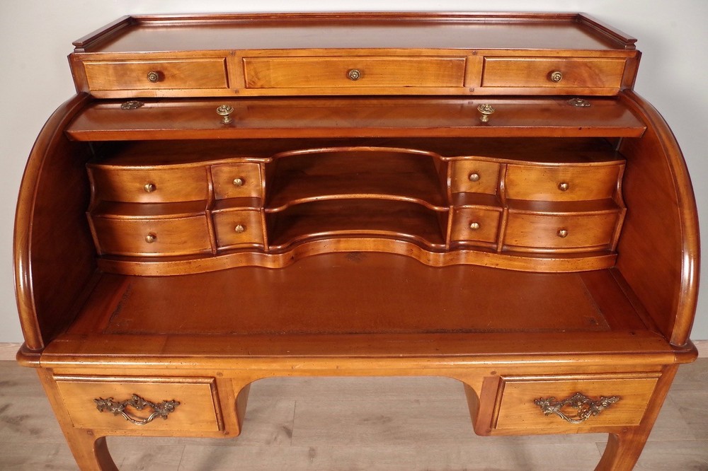 Mailfert Style Cylinder Desk