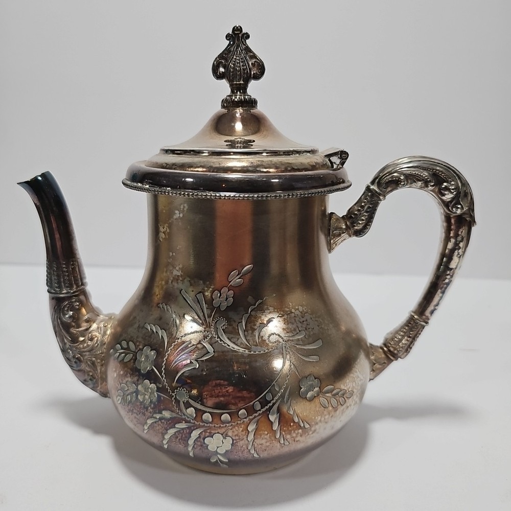 Antique Forbes Silver Co. Quadruple Silver Plate tall Teapot Coffee Water #177