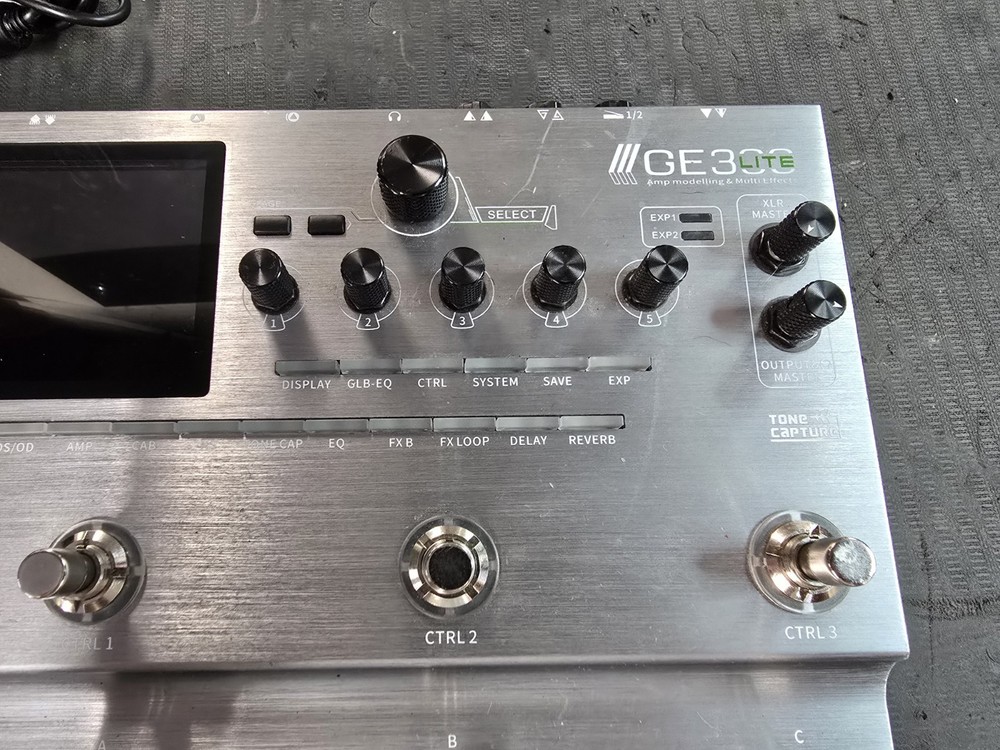 Mooer GE300 LITE Multi-Effects Processor Effects Pedal Tested & Works