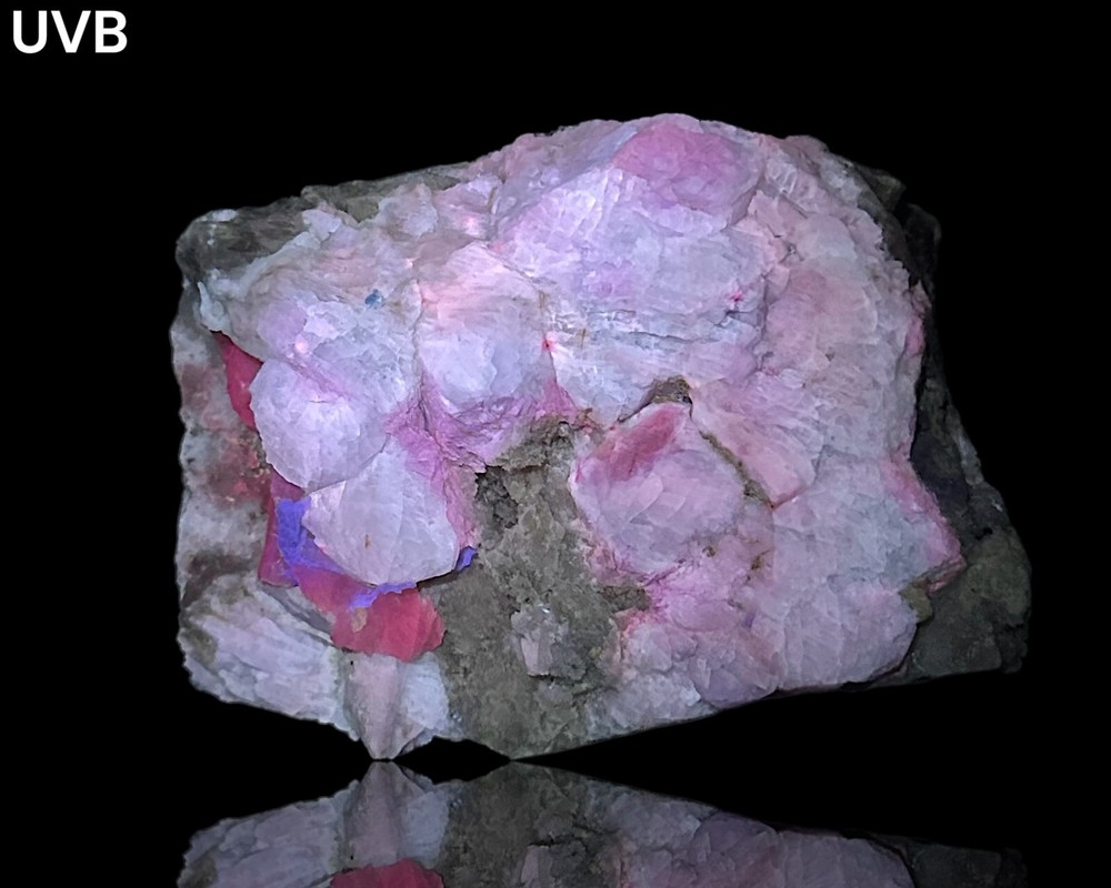 349 Gr. Fluorescent Phosphorescent Tenebrescnet Hackmanite Crystals On Matrix