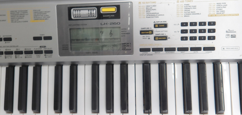 Casio LK-260 Electric Keyboard With Key Lighting System & Sound Sampling