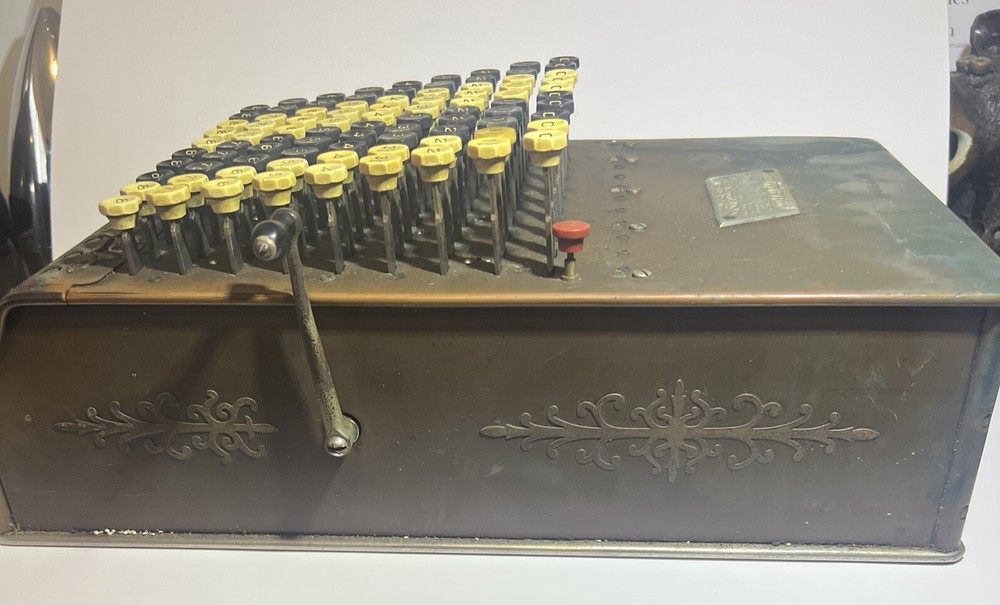 ANTIQUE / VINTAGE COMPTOMETER ADDING MACHINE - FELT & TARRANT MFG. - CHICAGO