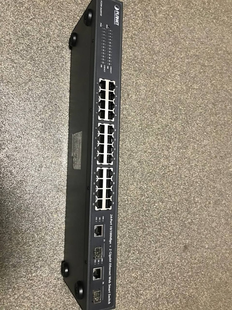 PLANET FGSW-2620VSF switch