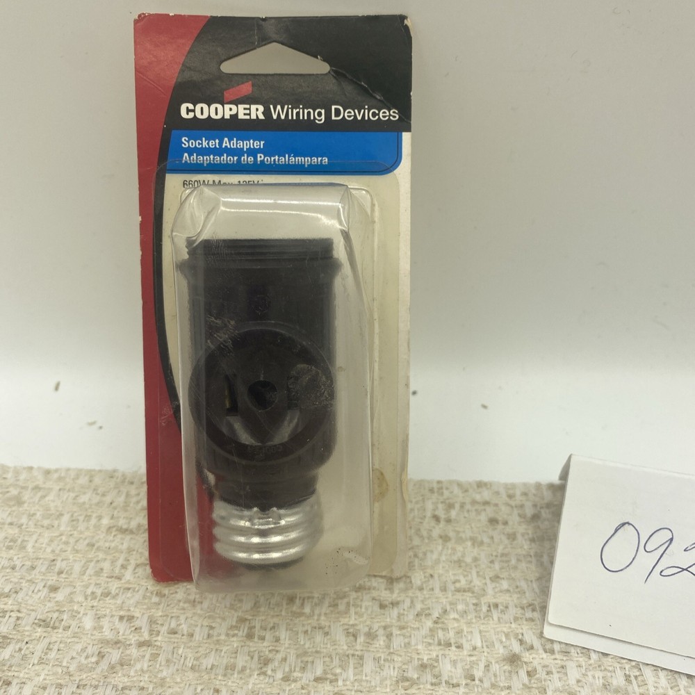 Light Socket Adapters Cooper Wiring Devices 660W Max 125V 715DJ-N