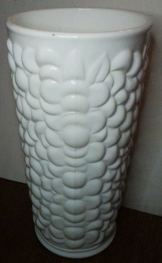 Milk Glass Grape Pattern 7-1/2" Heavy Bumpy 3D Flower Vase