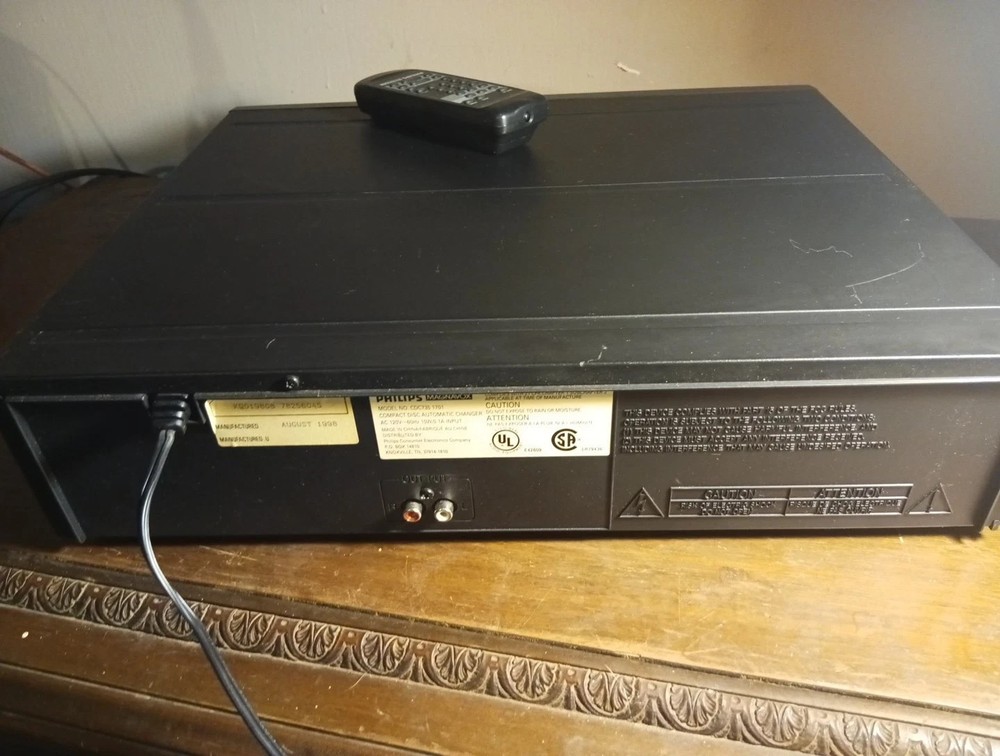 Philips Magnavox CDC-735 5-Disc Carousel CD Changer with Remote - TESTED