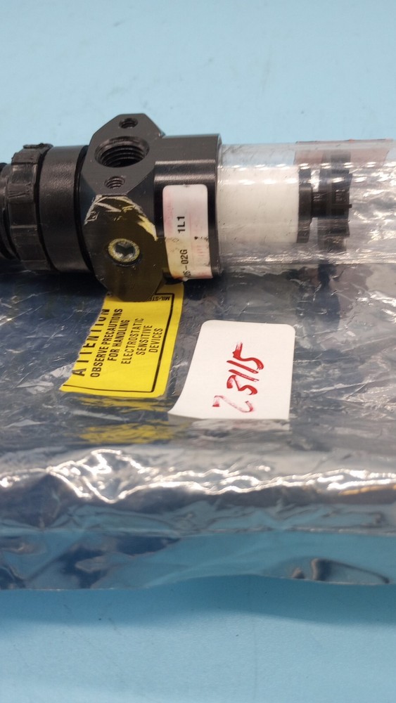 Numatics P12B-02G Air Regulator with Filter