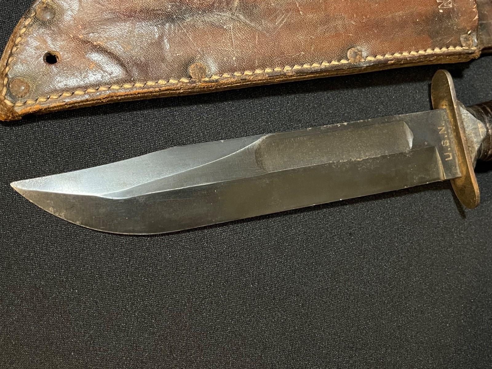 US Camillus WWII knife -Mark 2 Fighting WW2/Bld-Marked -SCREW TOP