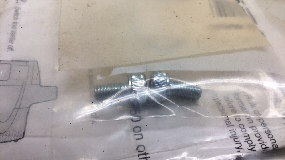 Nordson 982780A Screw Kit