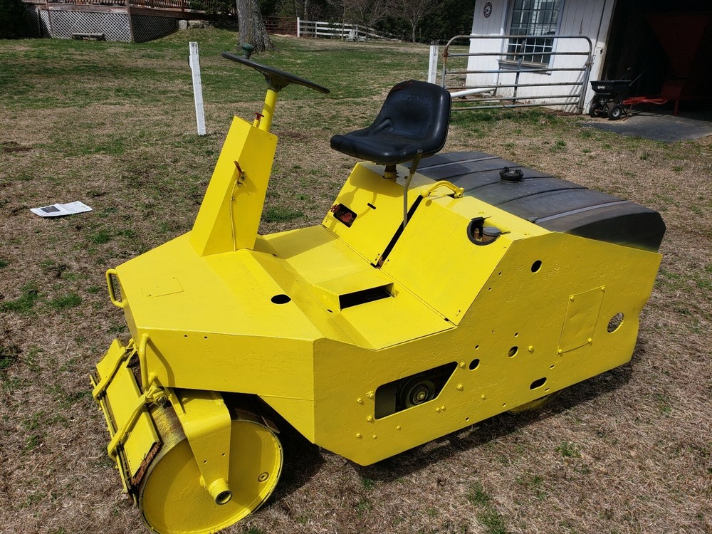 Vibrating Roller Compactor