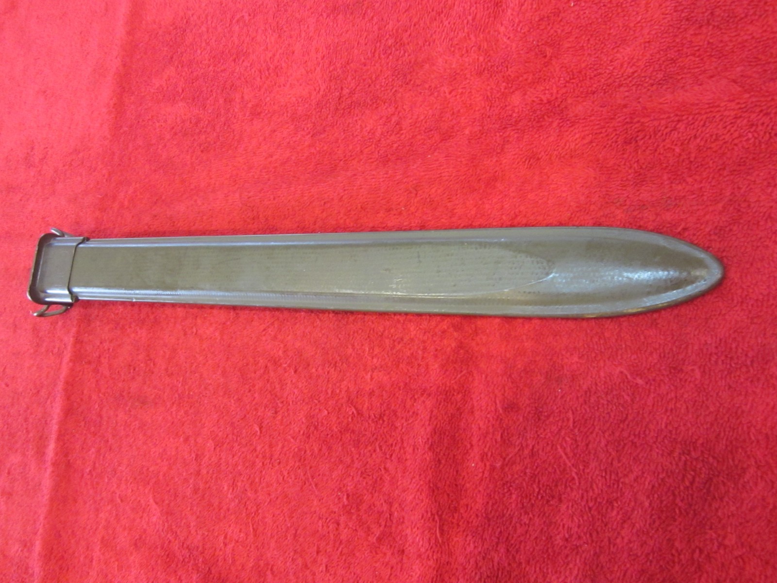 USN Model 1942 MK 1 Plastic Hard Scabbard Used with Free Shipping