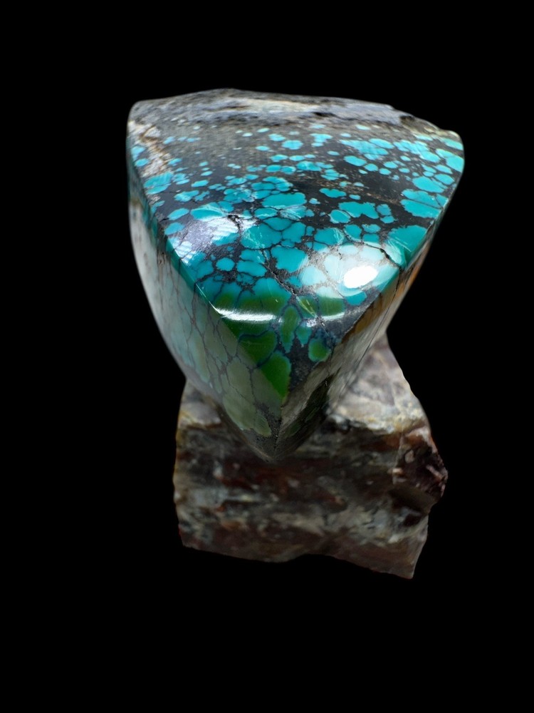 Hubei turquoise stabilized great cloud mountain solid spiderweb nugget
