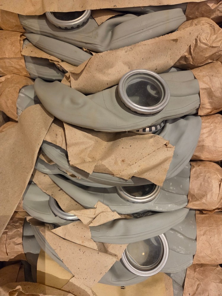 Original Soviet GP-5 Gas Mask. White colour, medium size FULL SET.