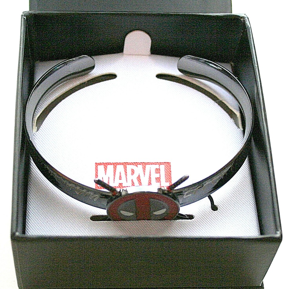 Marvel Comics Deadpool Logo Bangle Maximum Effort Bracelet New NOS Box